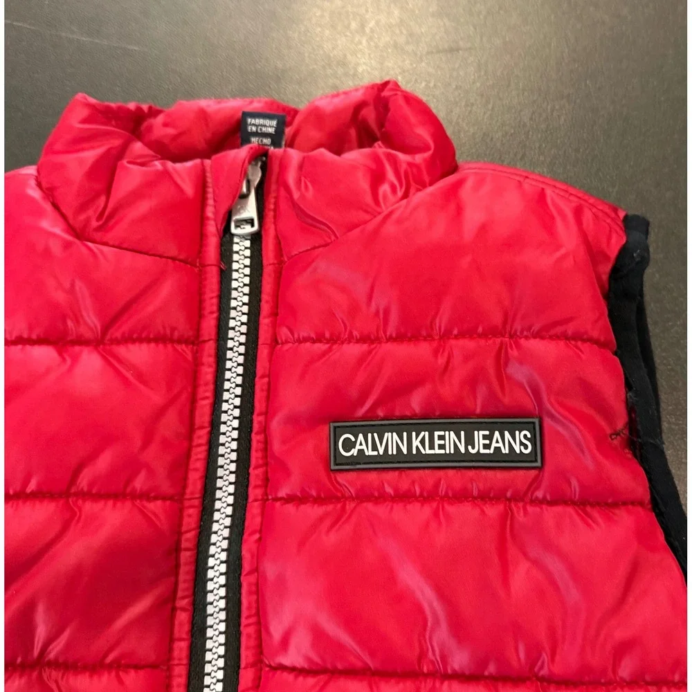 Calvin Klein Boys 2T Puffer Vest Red‎ Quilted Zip Up Logo Patch Outerwear Preppy